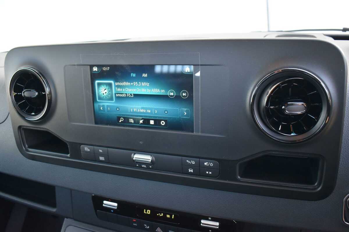 2023 Mercedes Benz Sprinter 517CDI VS30