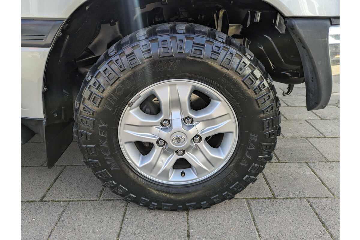 2006 Toyota Landcruiser Wagon GXL 4.2L T Wagon 5E22820G0