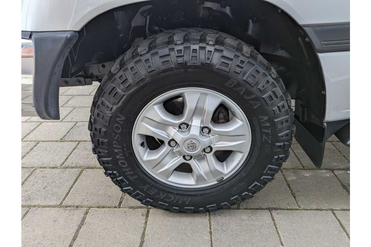 2006 Toyota Landcruiser Wagon GXL 4.2L T Wagon 5E22820G0