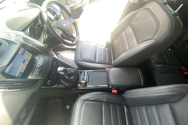 2019 Ford Escape TITANIUM ZG 2019.25MY