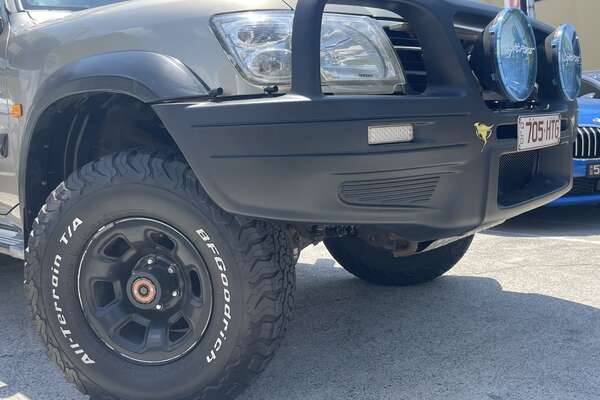 2004 Nissan Patrol ST (4x4) GU III
