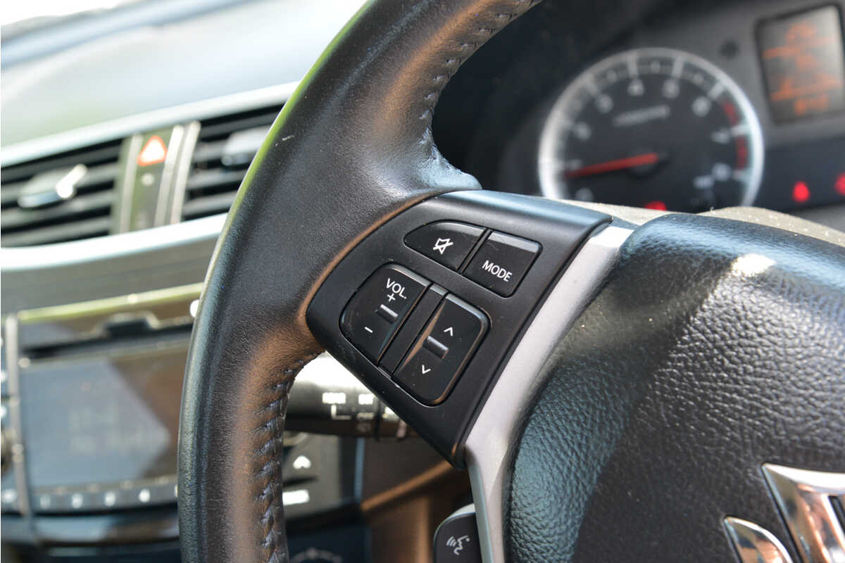 2013 Suzuki Swift GLX FZ