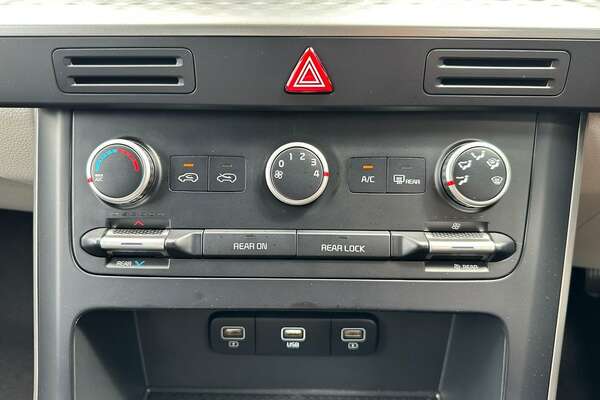 2022 Kia Carnival S KA4
