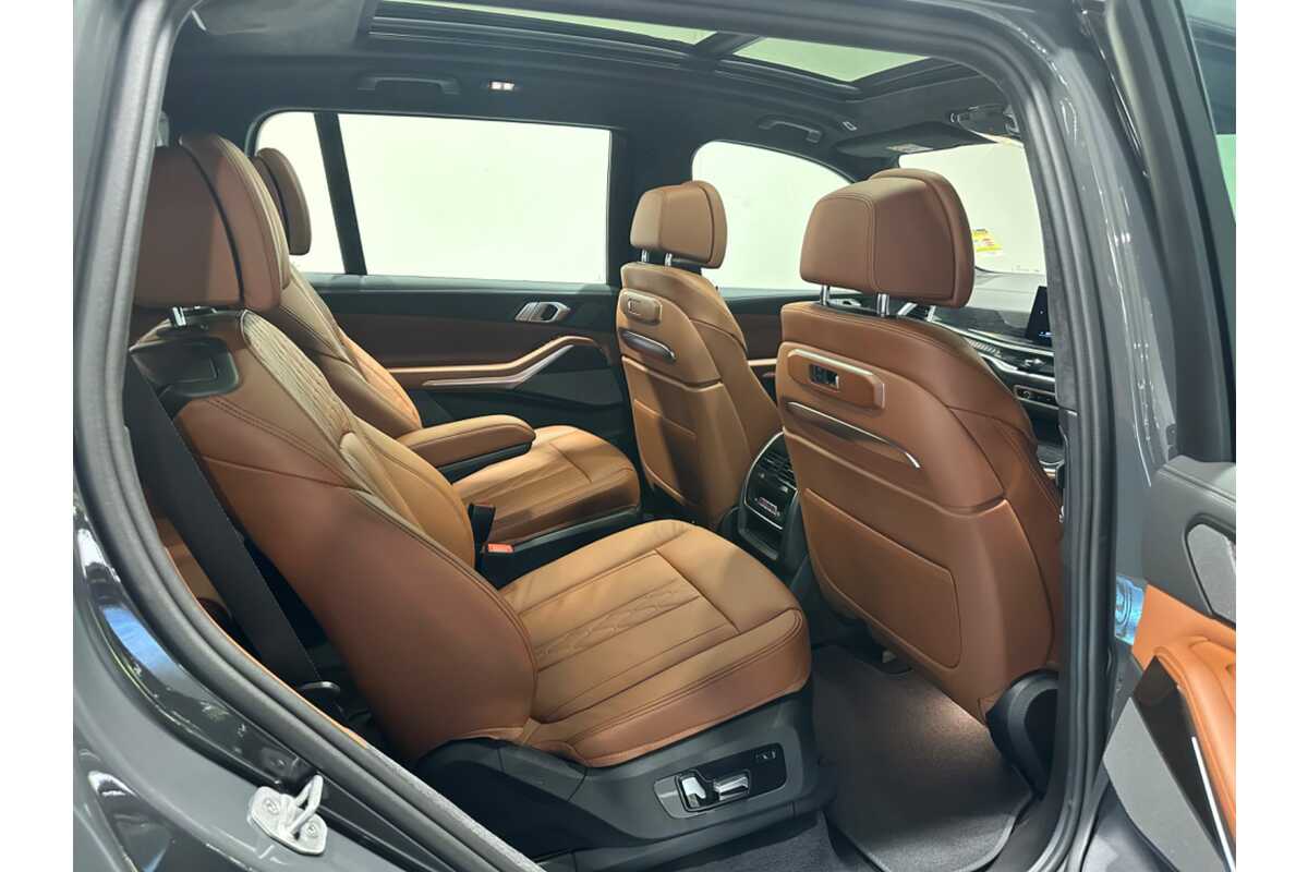 2023 BMW X7 xDrive40d M Sport G07 LCI