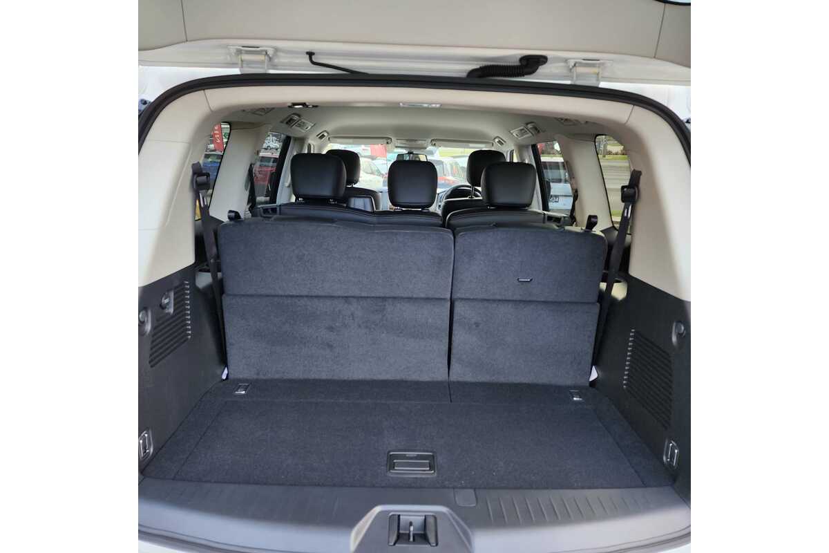 2023 Nissan Patrol Ti Y62