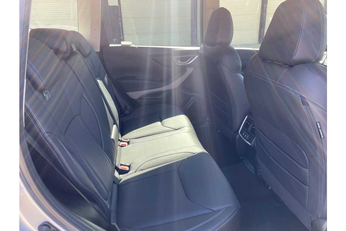 2023 Subaru Forester 2.5i-S 50 Years Edition S5