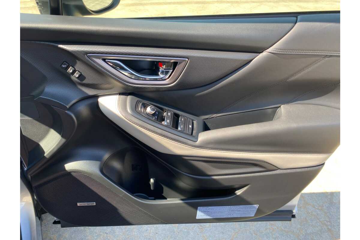 2023 Subaru Forester 2.5i-S 50 Years Edition S5