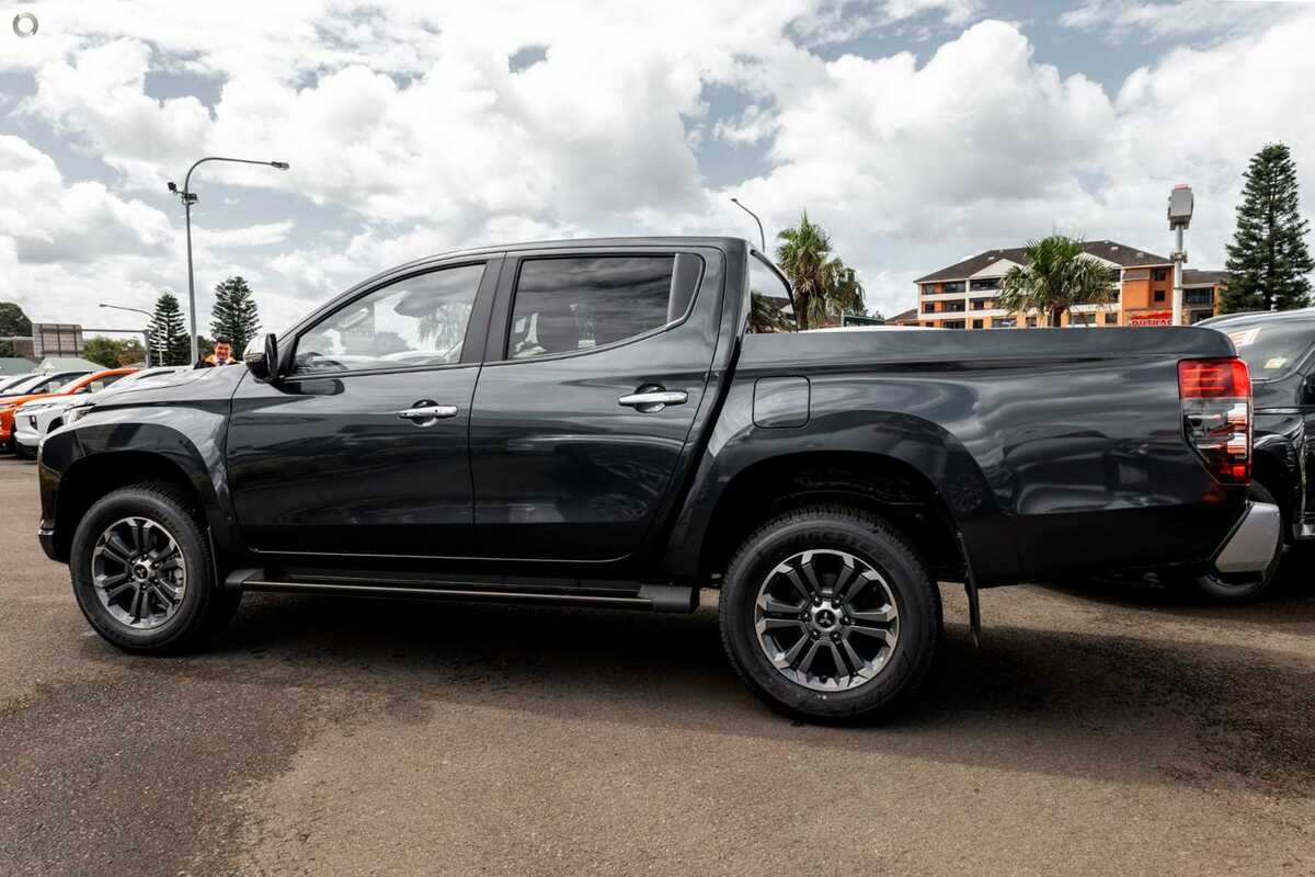 2023 Mitsubishi Triton GLS MR