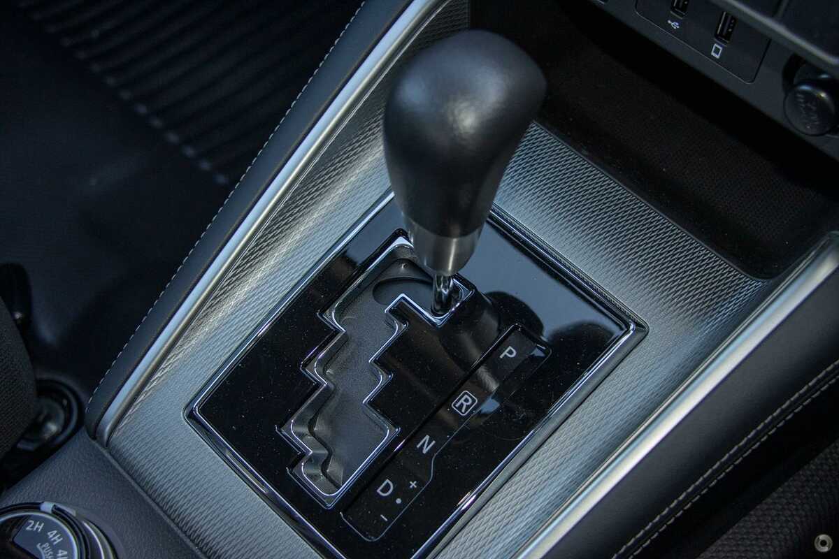 2023 Mitsubishi Triton GLX+ MR