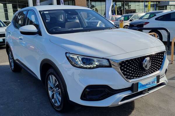 2022 MG HS Core SAS23