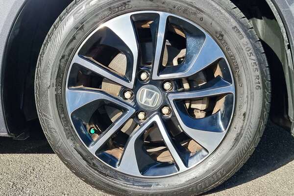 2014 Honda Civic VTi-L 9th Gen Ser II