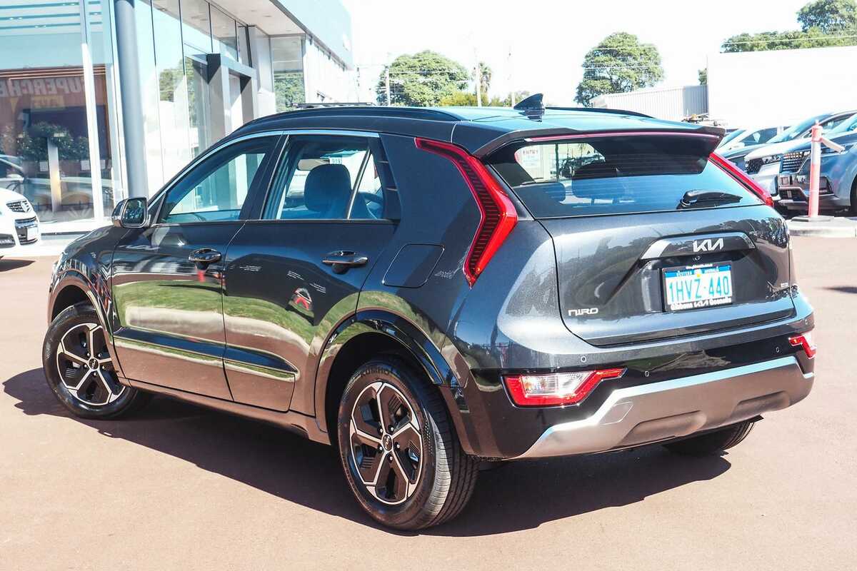 2023 Kia Niro HEV S SG2