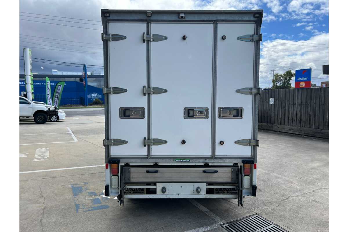 2018 Fuso Canter 515  4x2
