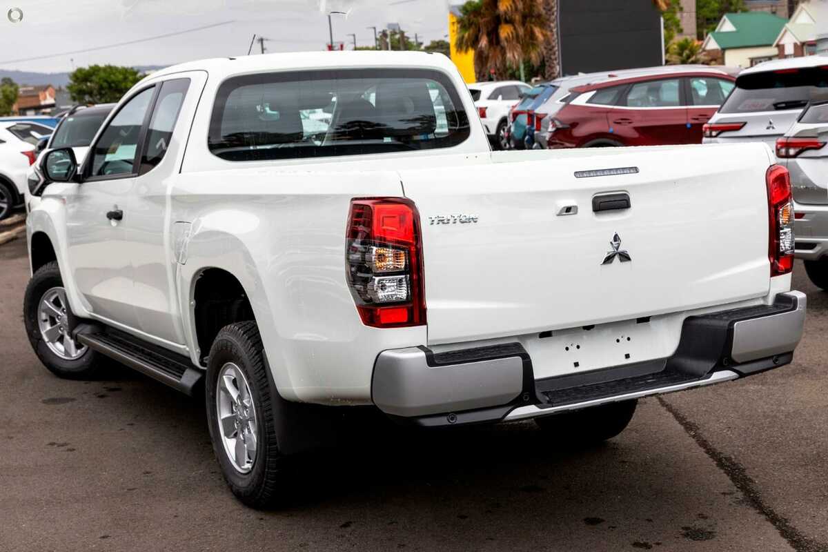 2023 Mitsubishi Triton GLX+ MR