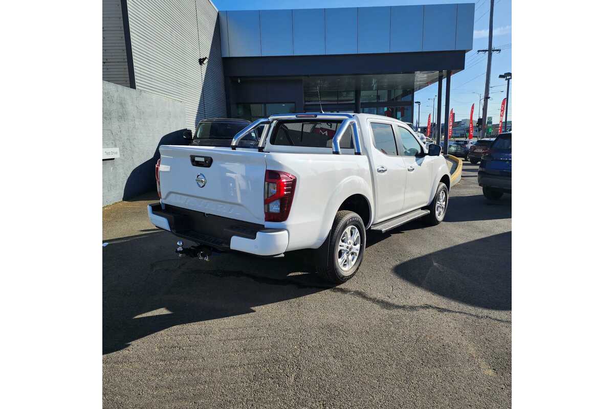 2023 Nissan Navara ST D23