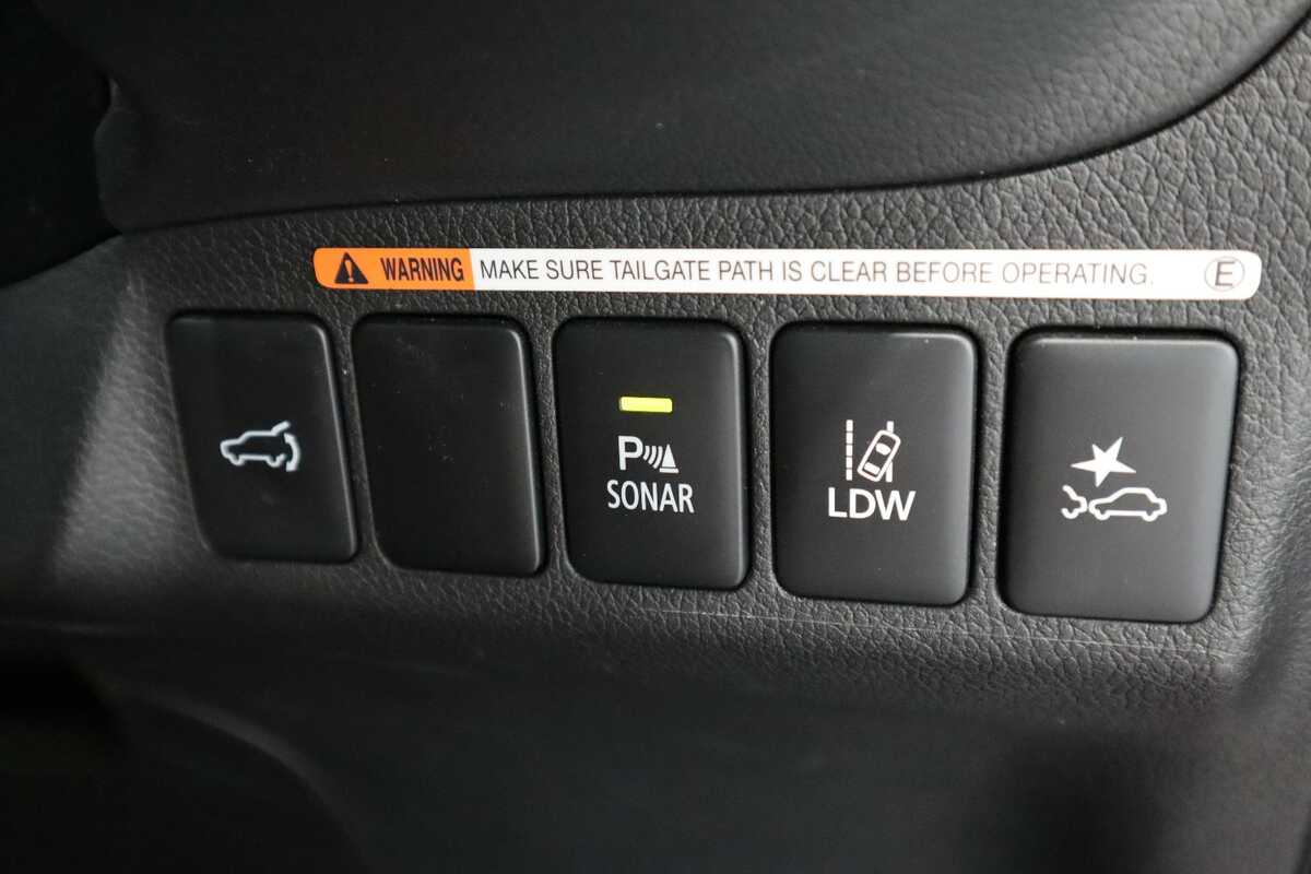 2020 Mitsubishi Outlander ZLEXCEED 2.2L DIE 6AT AWD ZL4E46