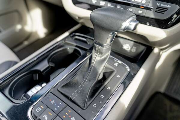 2018 Kia Carnival Platinum YP