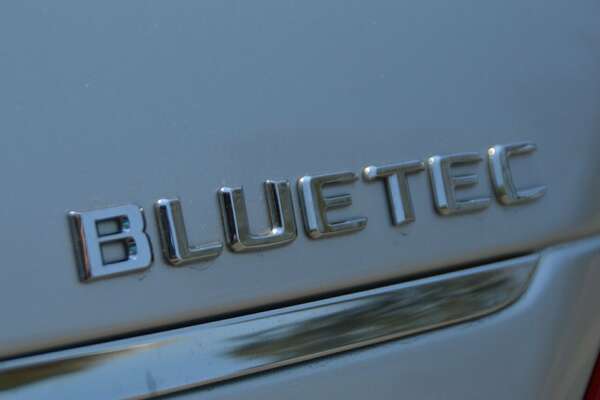 2011 Mercedes Benz S-Class S350 BlueEFFICIENCY 7G-Tronic + W221 MY11