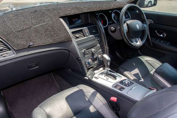 2013 Renault Latitude  L43
