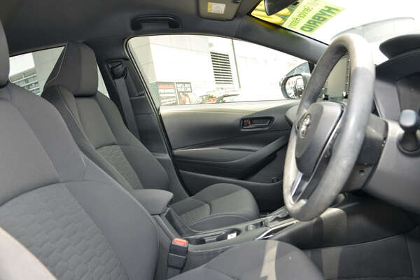 2022 Toyota Corolla Ascent Sport Hybrid ZWE211R