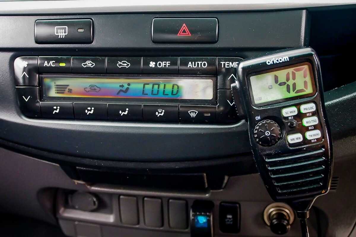 2013 Toyota Hilux SR5 KUN26R