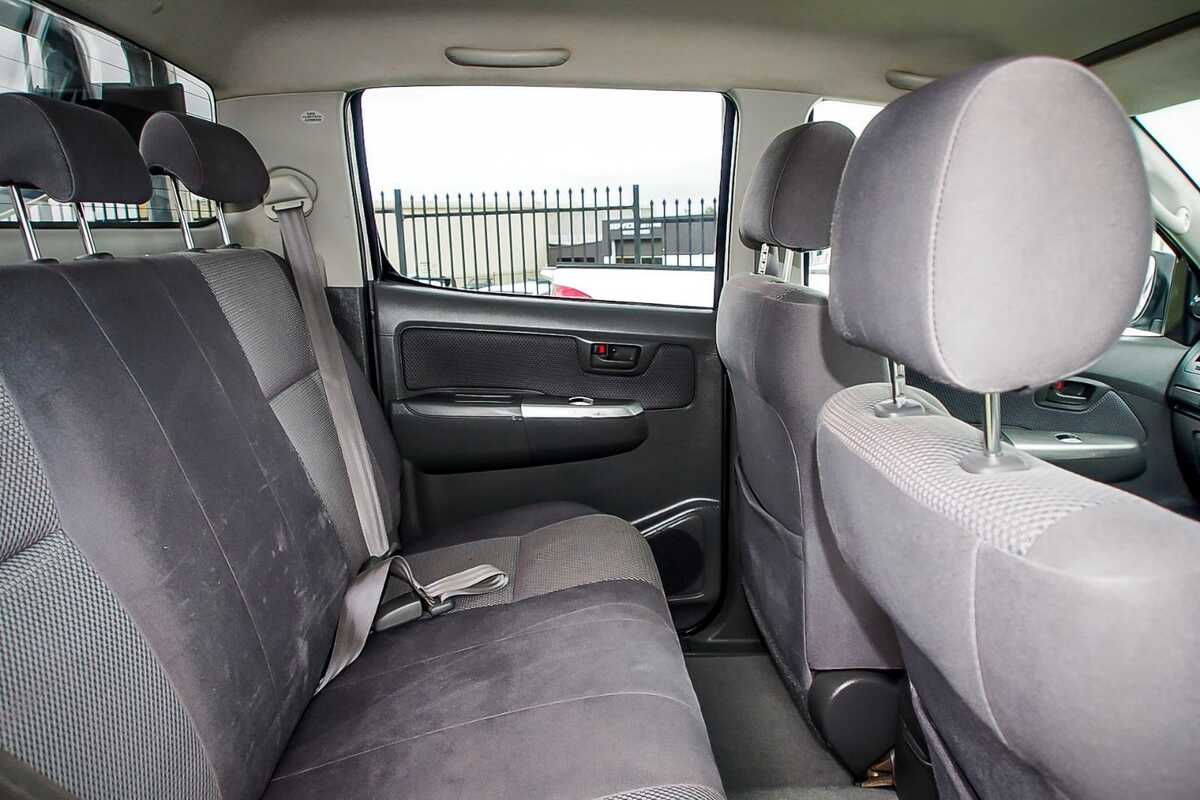 2013 Toyota Hilux SR5 KUN26R