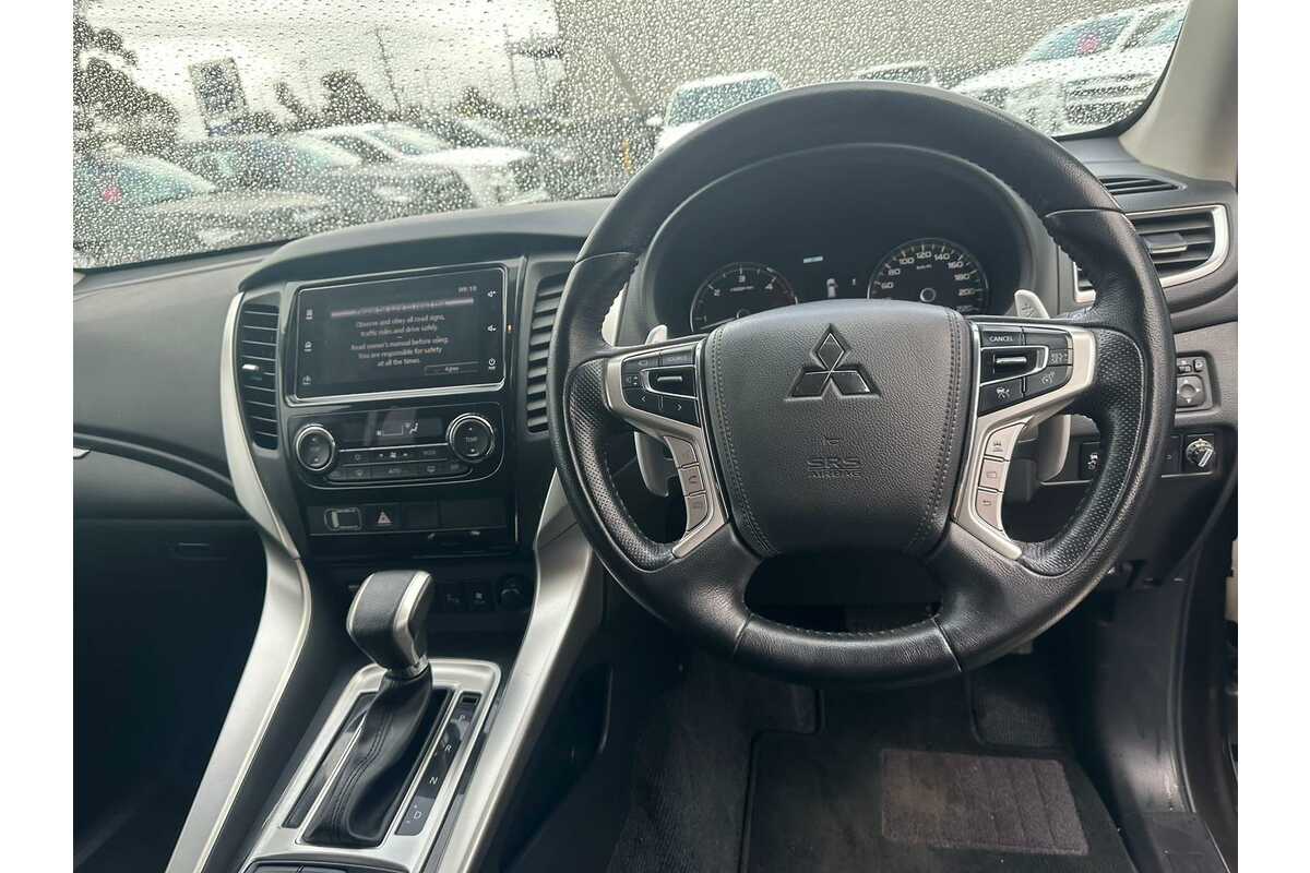 2017 Mitsubishi Pajero Sport Exceed QE