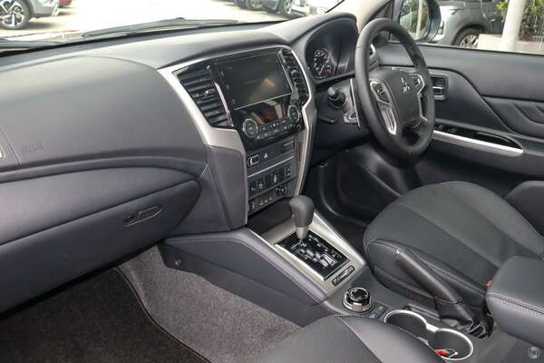 2023 Mitsubishi Triton Xtreme MR