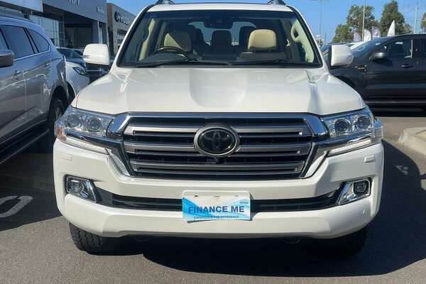 2017 Toyota Landcruiser Sahara VDJ200R