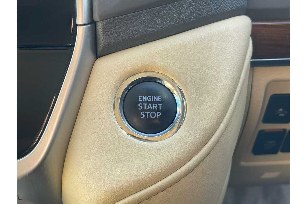 2017 Toyota Landcruiser Sahara VDJ200R