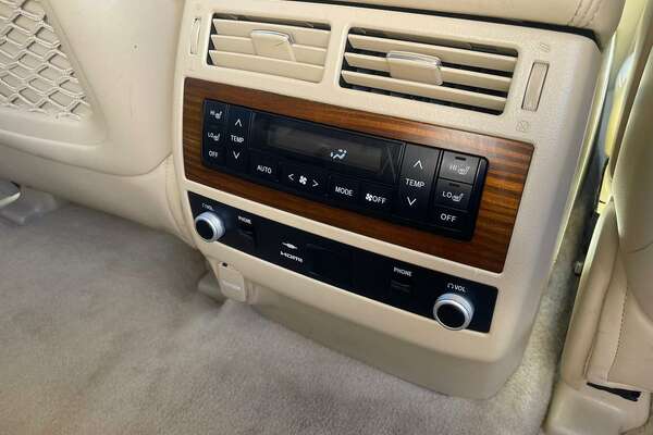 2017 Toyota Landcruiser Sahara VDJ200R
