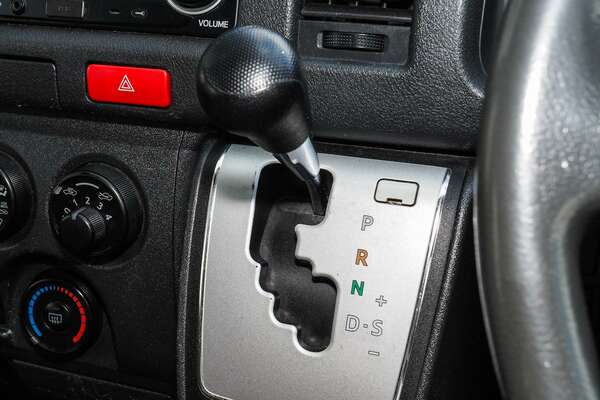 2015 Toyota Hiace  TRH201R