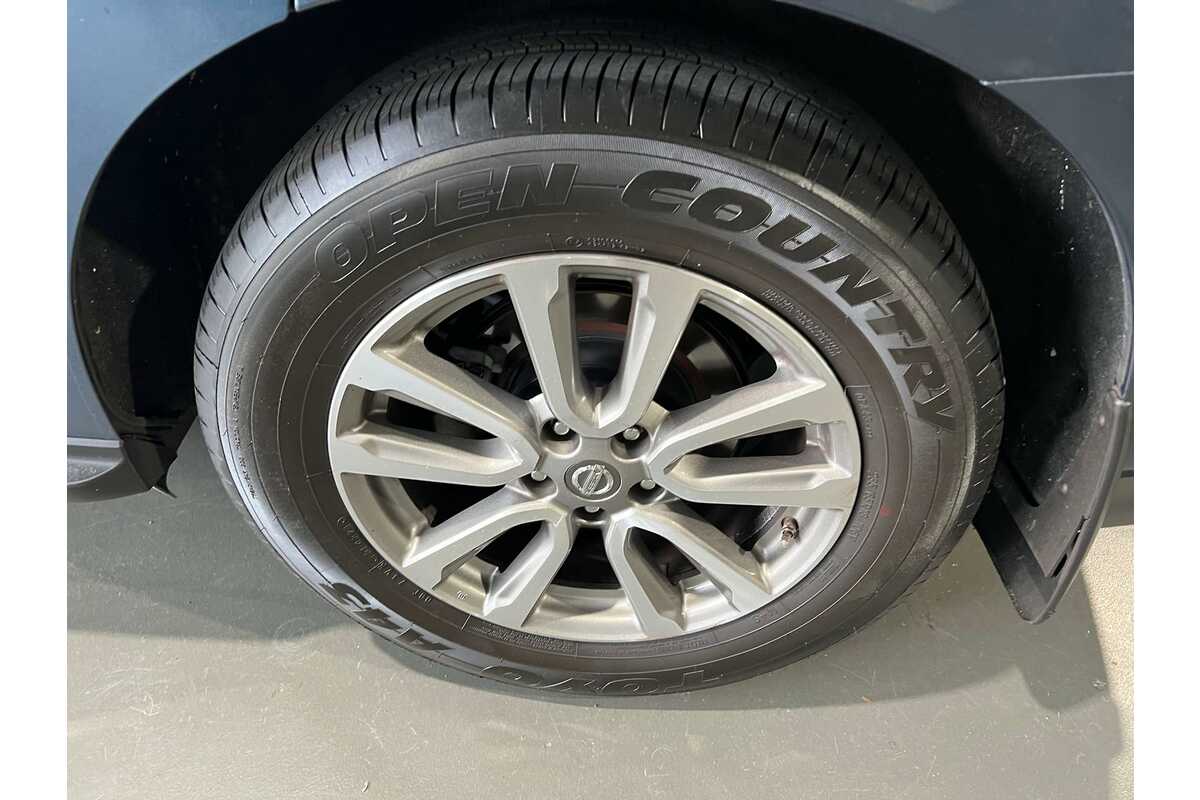 2015 Nissan Pathfinder ST-L R52