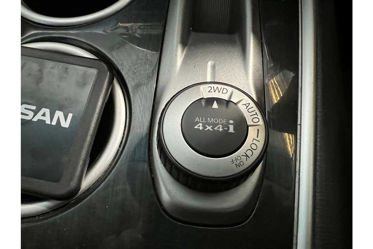 2015 Nissan Pathfinder ST-L R52