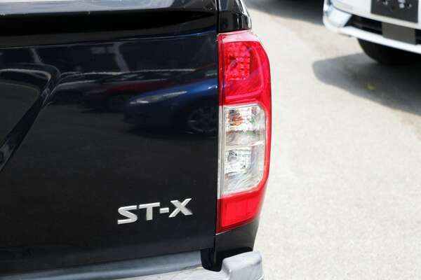 2017 Nissan Navara ST-X D23 Series 2
