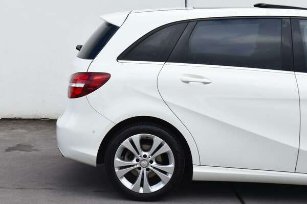 2015 Mercedes Benz B-Class B200 W246