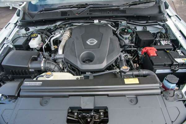 2023 Nissan Navara SL D23