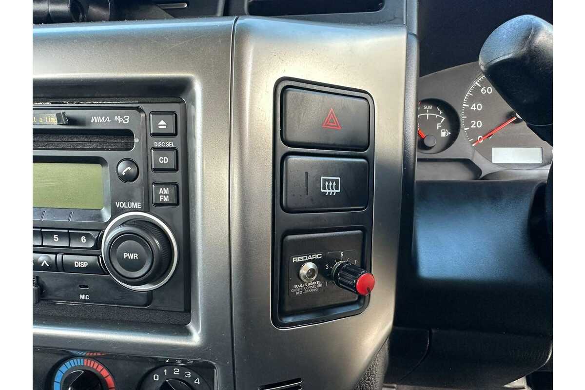 2010 Nissan Patrol ST GU 7