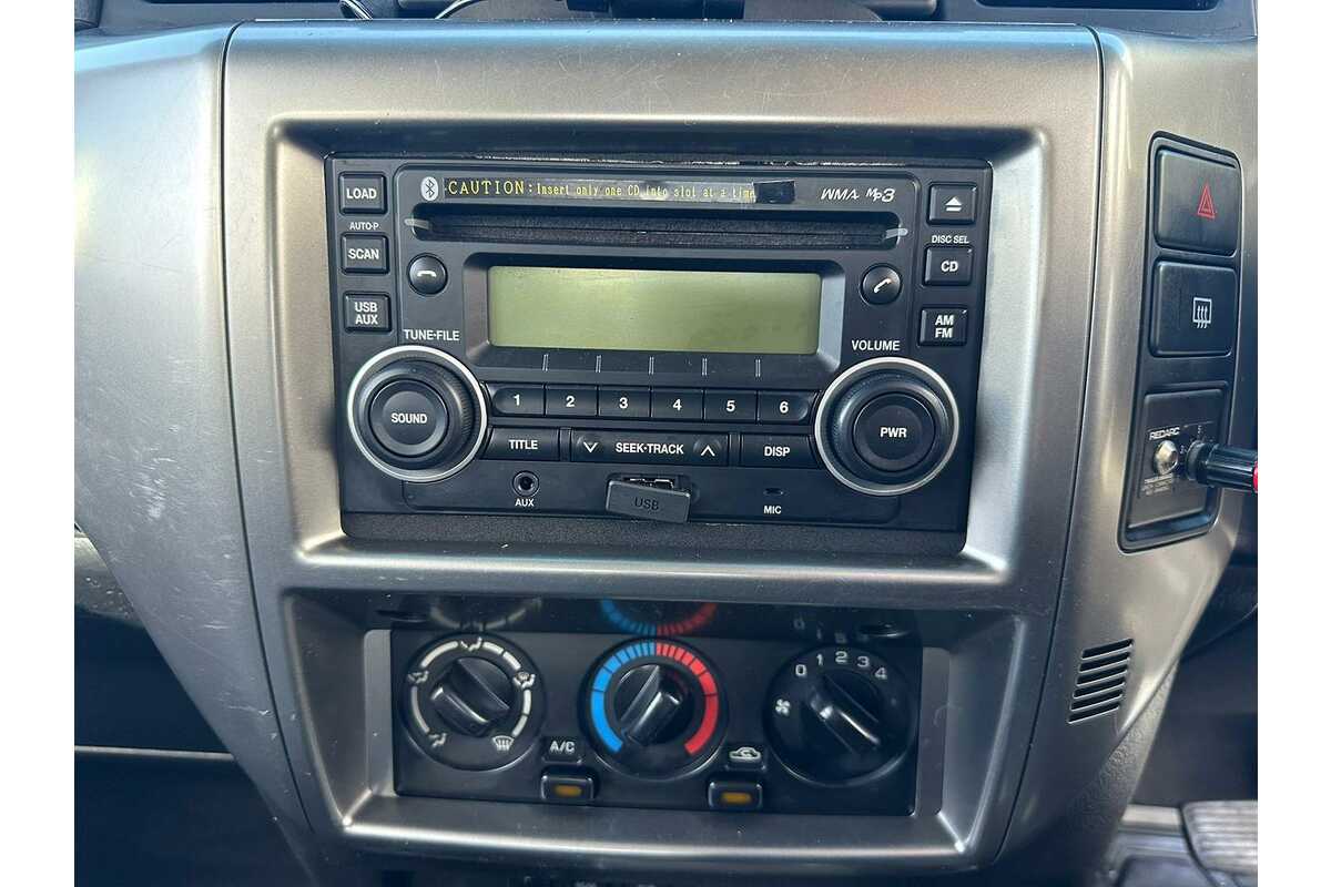 2010 Nissan Patrol ST GU 7