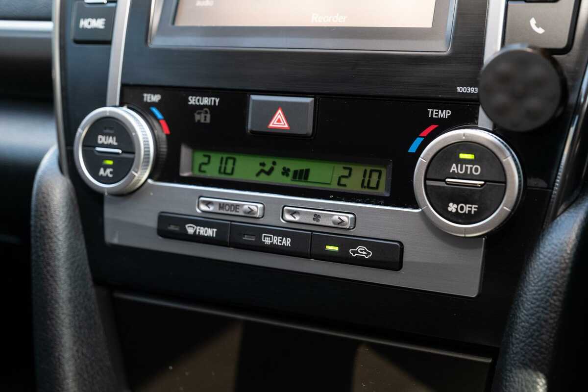 2015 Toyota Camry Atara SX ASV50R
