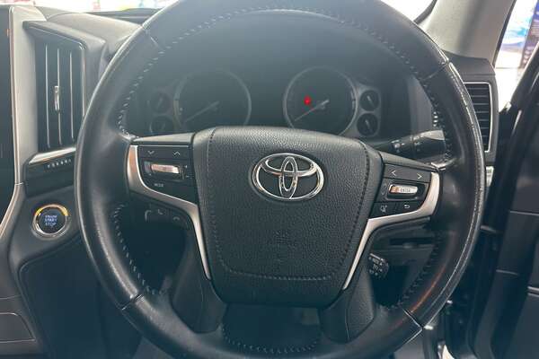 2017 Toyota Landcruiser Altitude VDJ200R