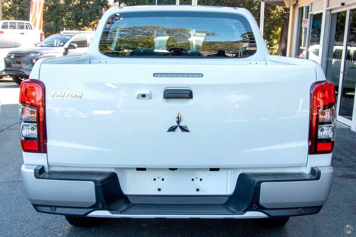 2023 Mitsubishi Triton GLX+ MR