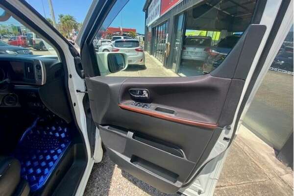 2007 Nissan Elgrand  E51