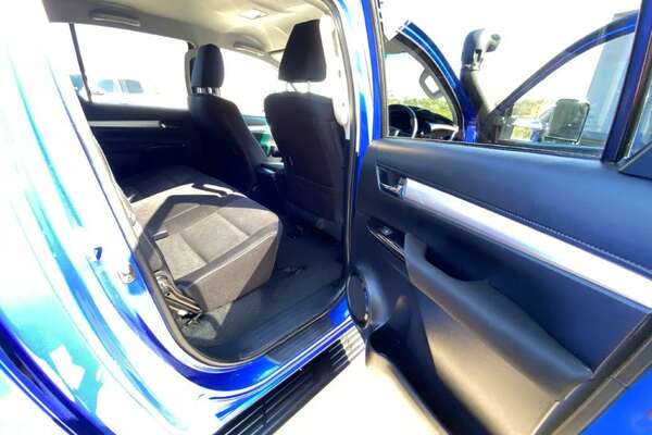 2016 Toyota HiLux SR5 GUN126R