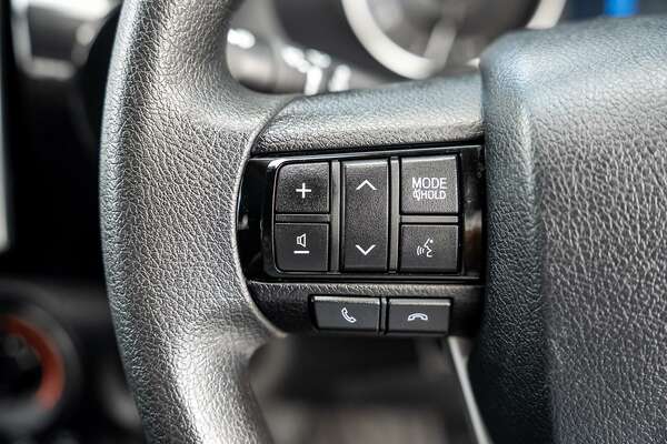 2019 Toyota Hilux SR GUN126R