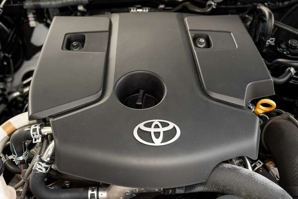 2019 Toyota Hilux SR GUN126R