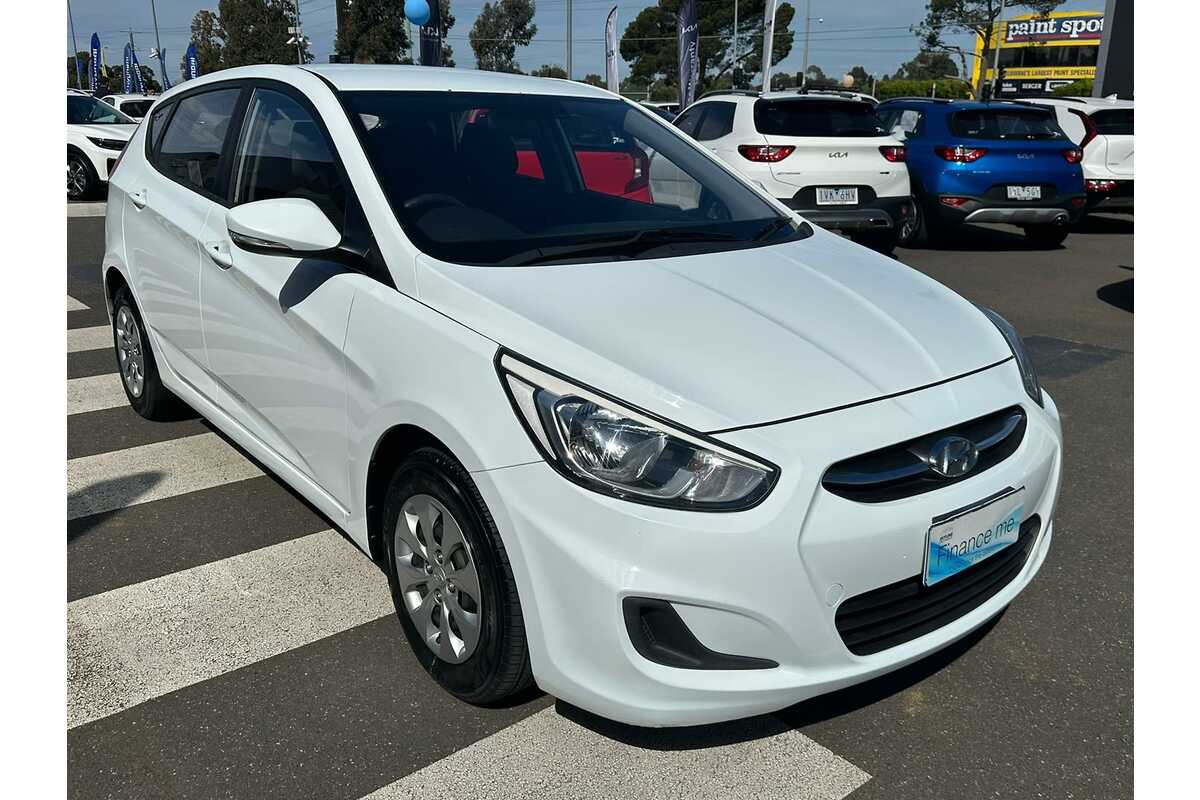 2015 Hyundai Accent Active RB2