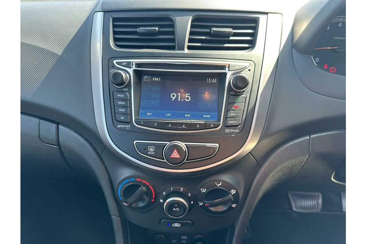 2015 Hyundai Accent Active RB2