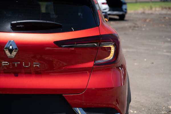 2022 Renault Captur Intens XJB