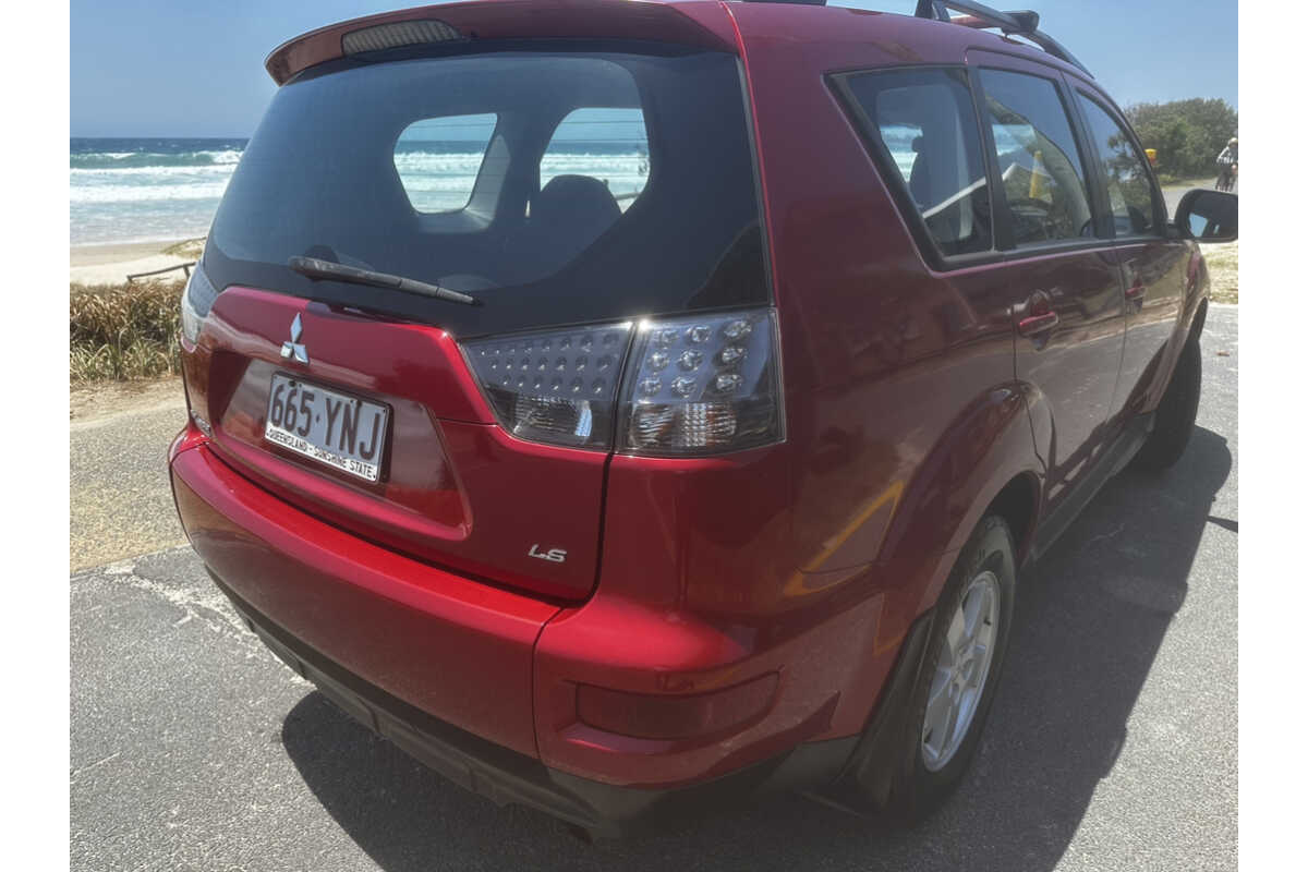 2012 Mitsubishi Outlander LS 2WD ZH MY12